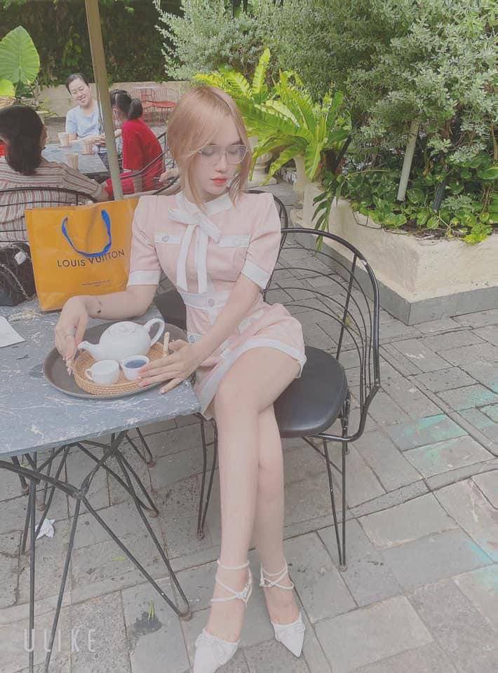 thanh niên nghiện ntr rủ người khác về đụ bạn gái mình
